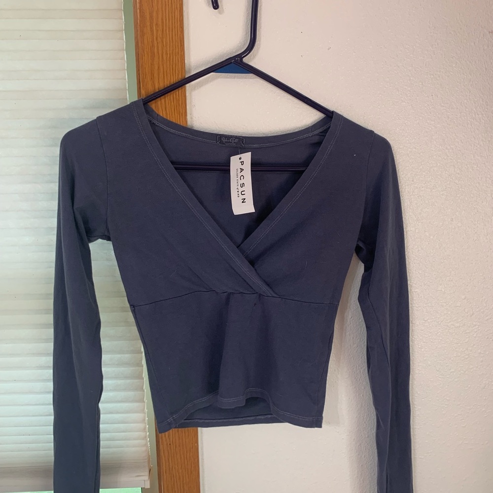 Pacsun long sleeve cropped top